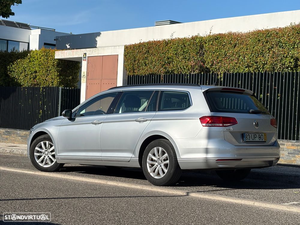 VW Passat Variant 2.0 TDI Confortline DSG - 4