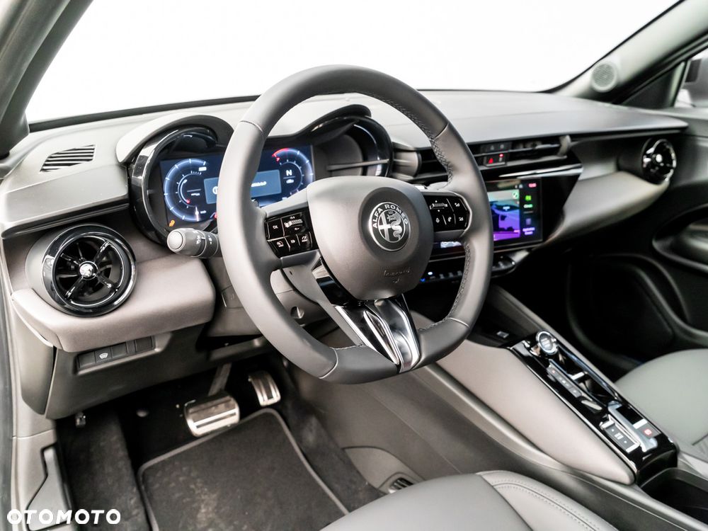 Alfa Romeo Junior ver-1-2-mhev-ibrida-q4-edct - 22