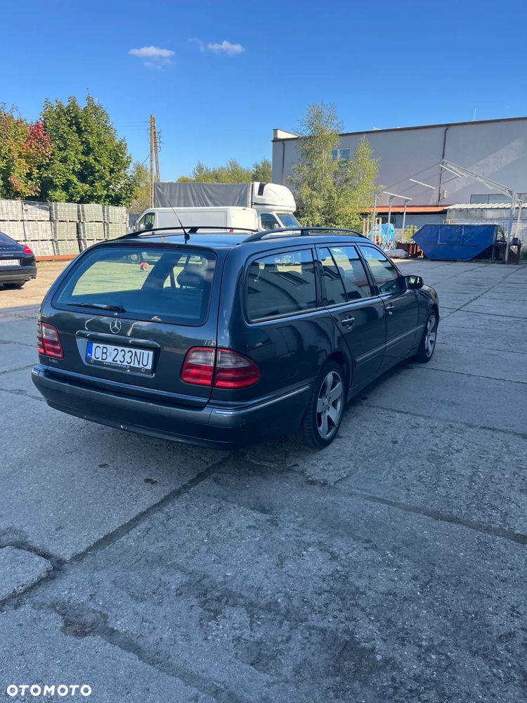 Mercedes-Benz Klasa E - 4
