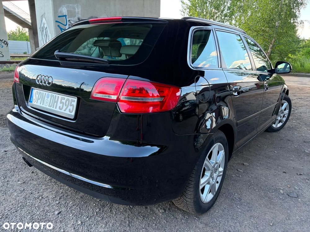 Audi A3 Sportback 1.4 TFSI Ambiente - 13