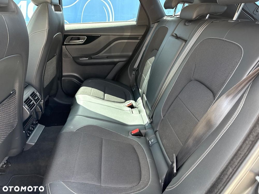 Jaguar F-Pace 20d AWD R-Sport - 13