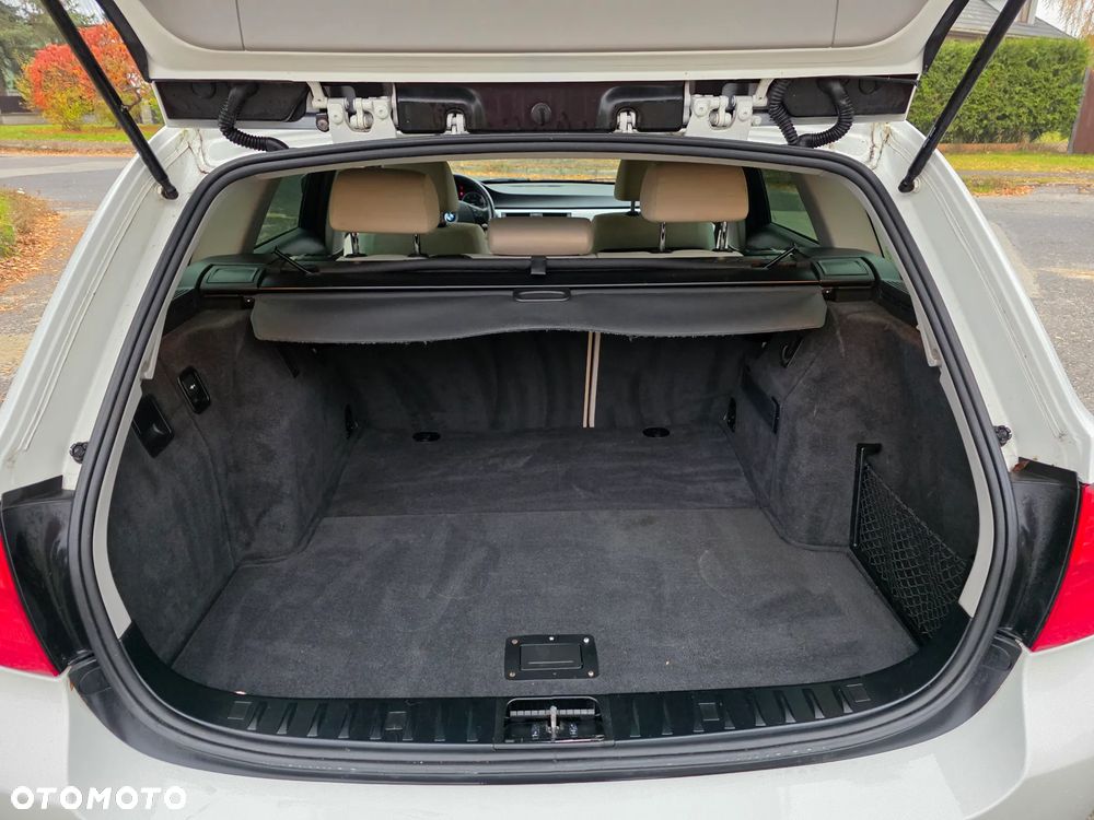 BMW Seria 3 - 25
