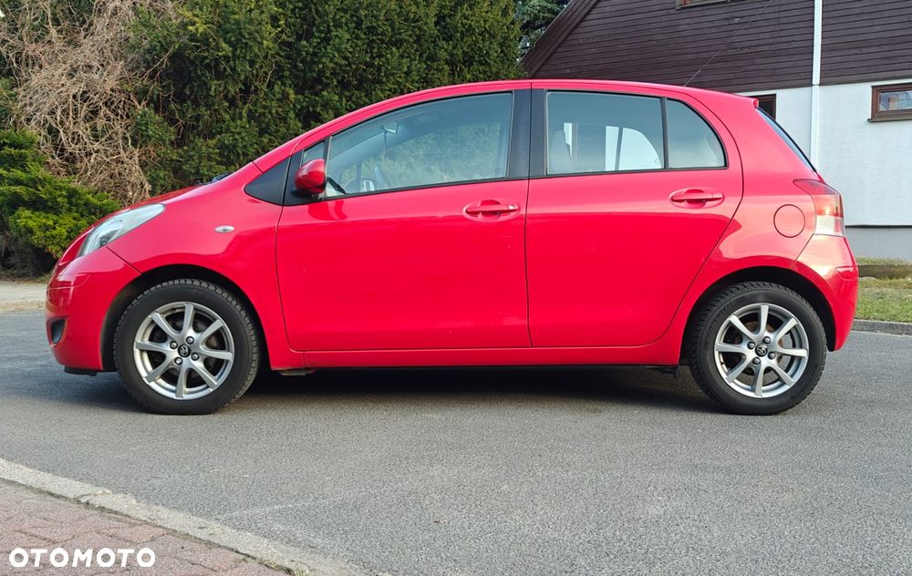 Toyota Yaris 1.4 D-4D Sol MM - 4