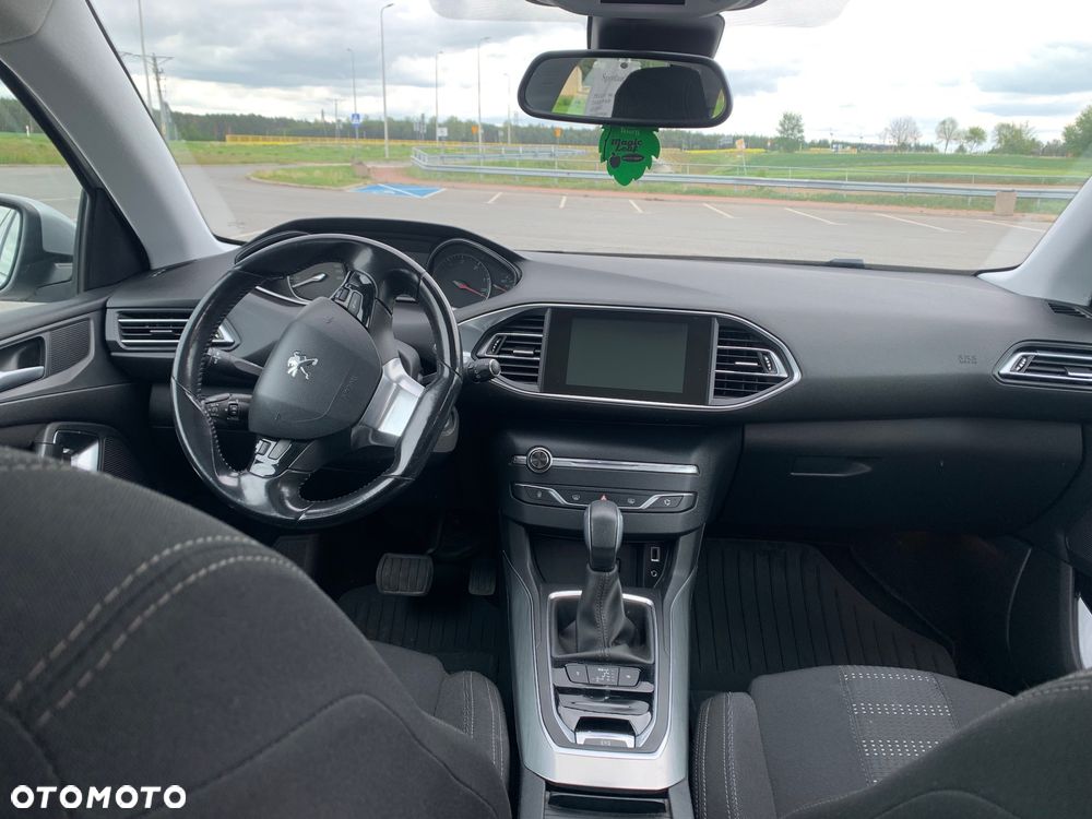 Peugeot 308 BlueHDi FAP 150 Stop&Start Automatik Allure - 8