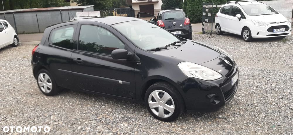 Renault Clio - 21
