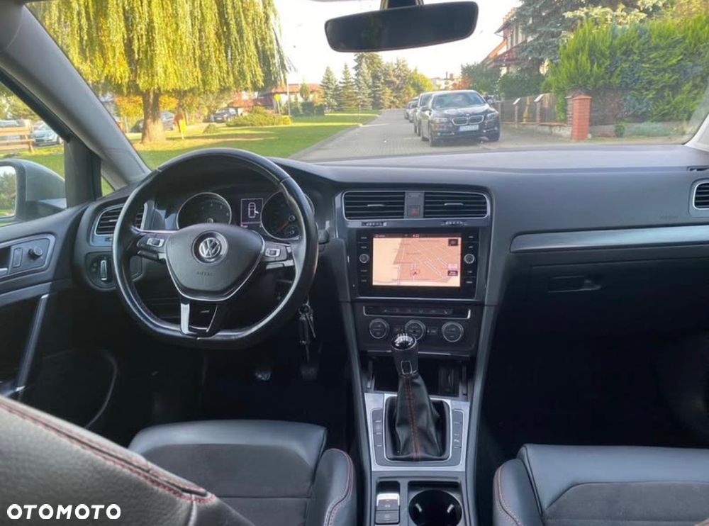 Volkswagen Golf 1.5 TSI BlueMotion ACT Highline - 9