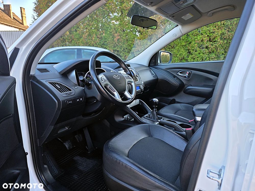 Hyundai ix35 1.7 CRDi Premium 2WD - 11