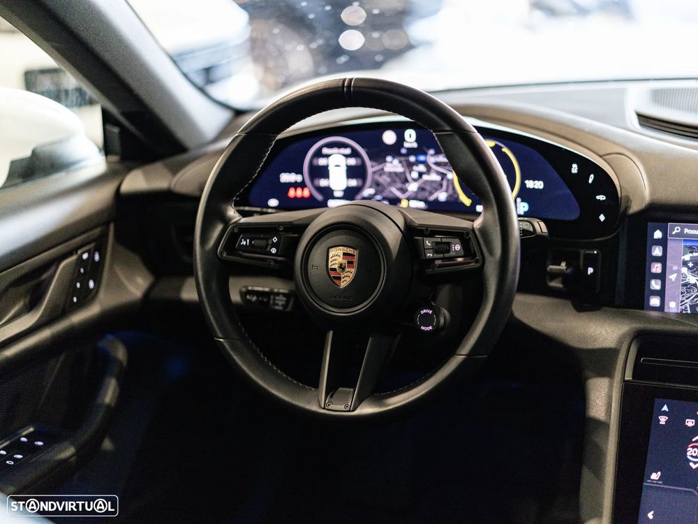 Porsche Taycan Sport Turismo bateria Performance Plus - 26