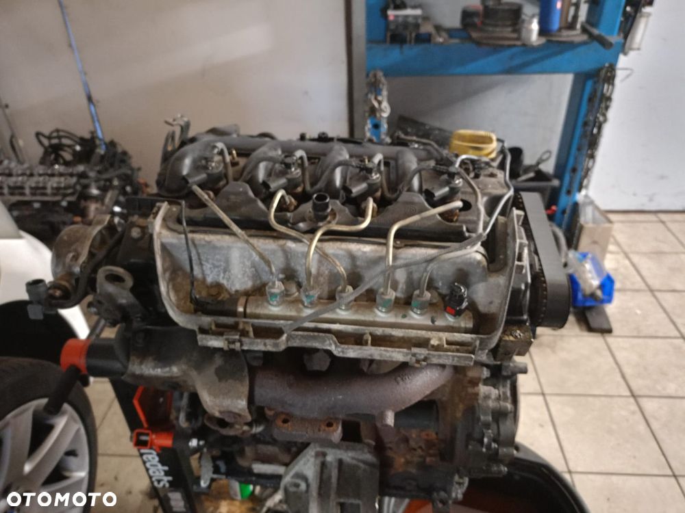 SILNIK 2,5 DCI RENAULT TRAFIC, VIVARO - 5