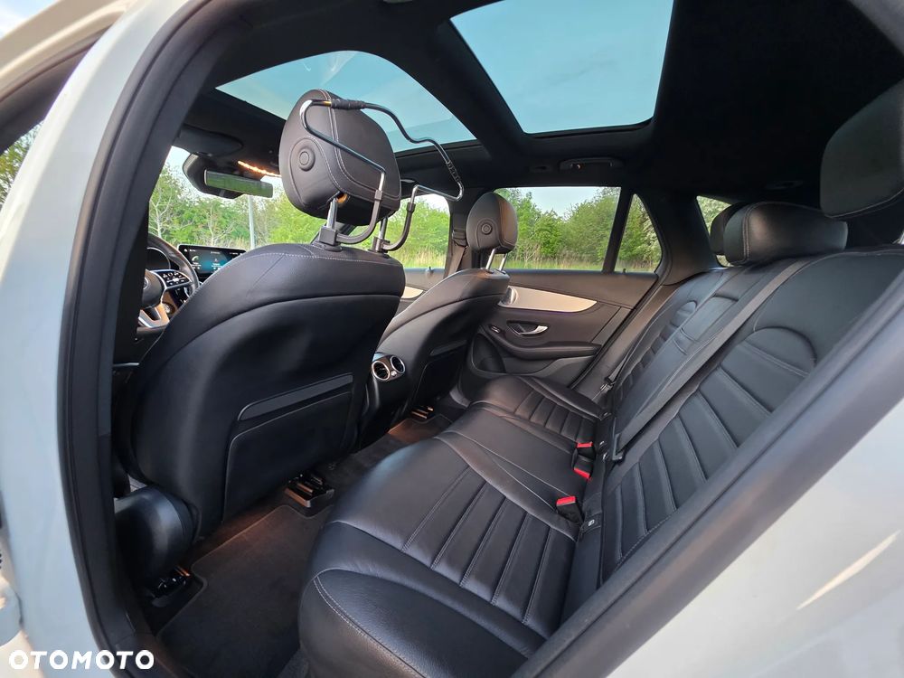 Mercedes-Benz GLC 200 4Matic 9G-TRONIC AMG Line - 18