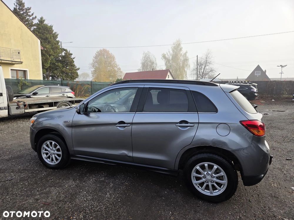 Mitsubishi ASX 1.8 DID Invite 4WD AS&G - 28