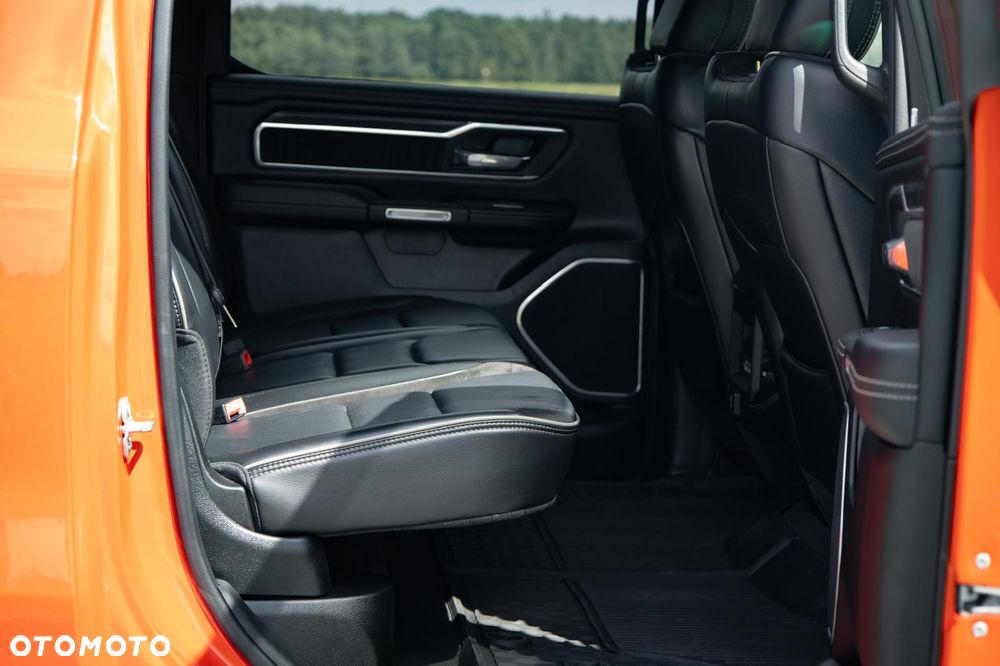 RAM 1500 5.7 Crew Cab Longbed Laramie Black - 13