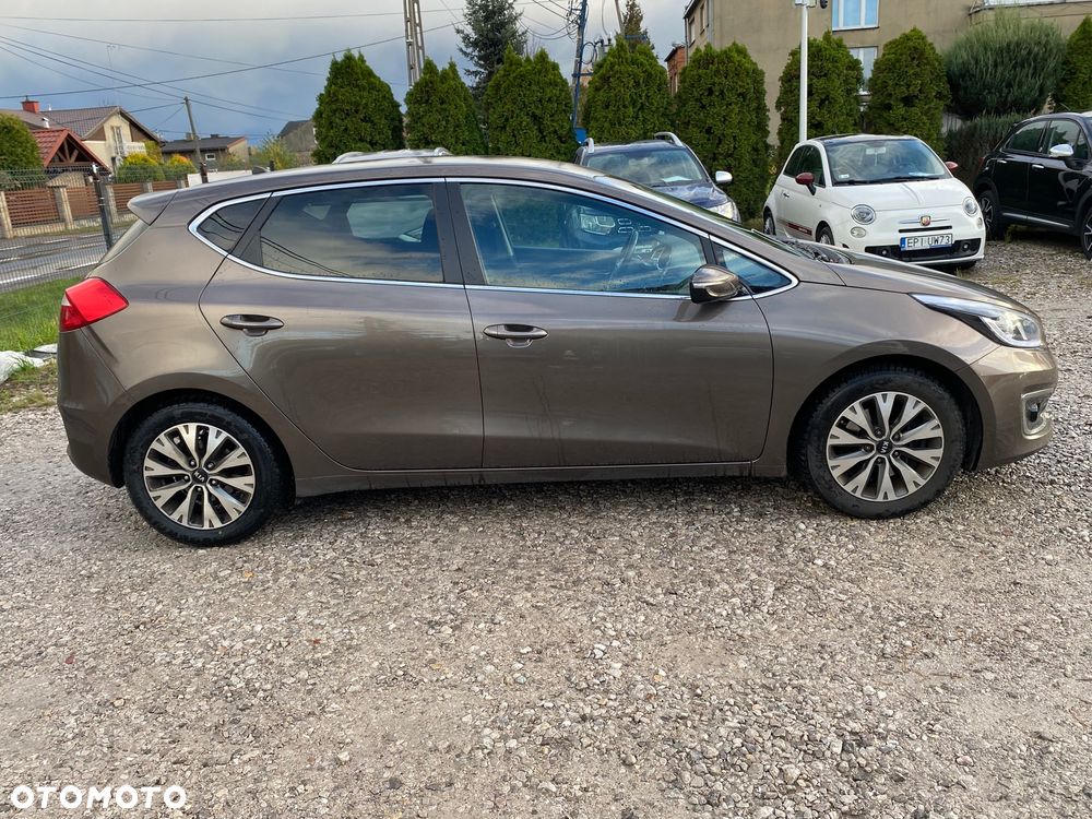 Kia Ceed 1.4 CVVT Attract Plus - 14