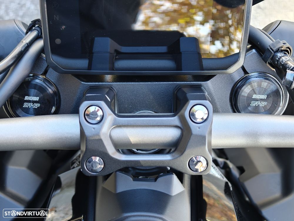 Honda CB 650R E-Clutch + Pack Confort - 15