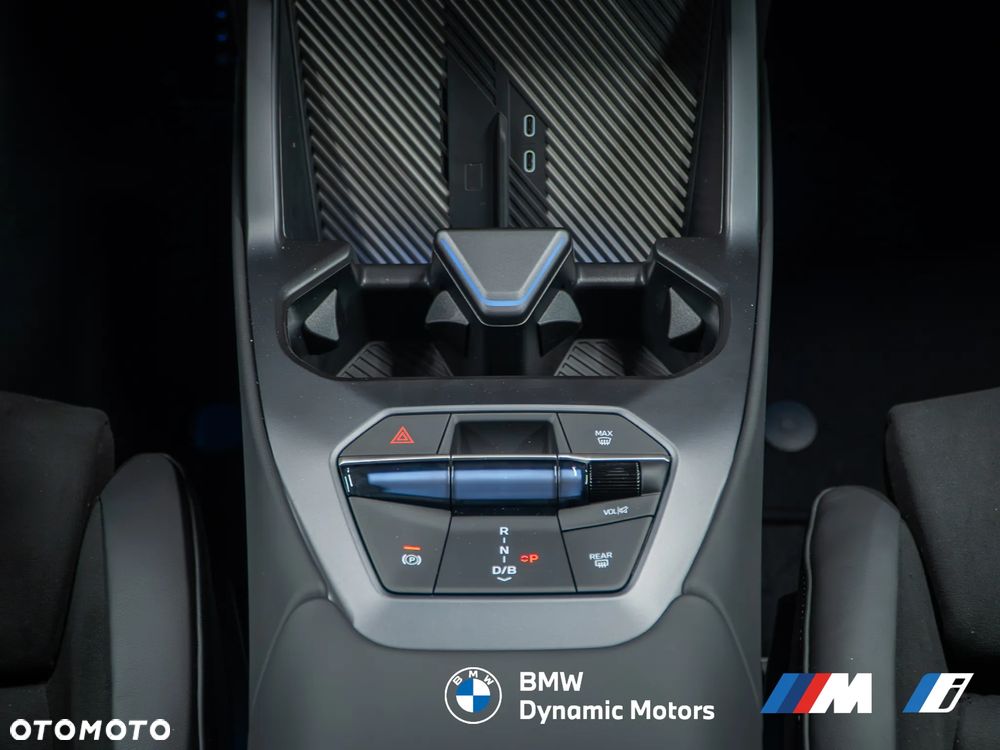 BMW iX3 50 xDrive - 34