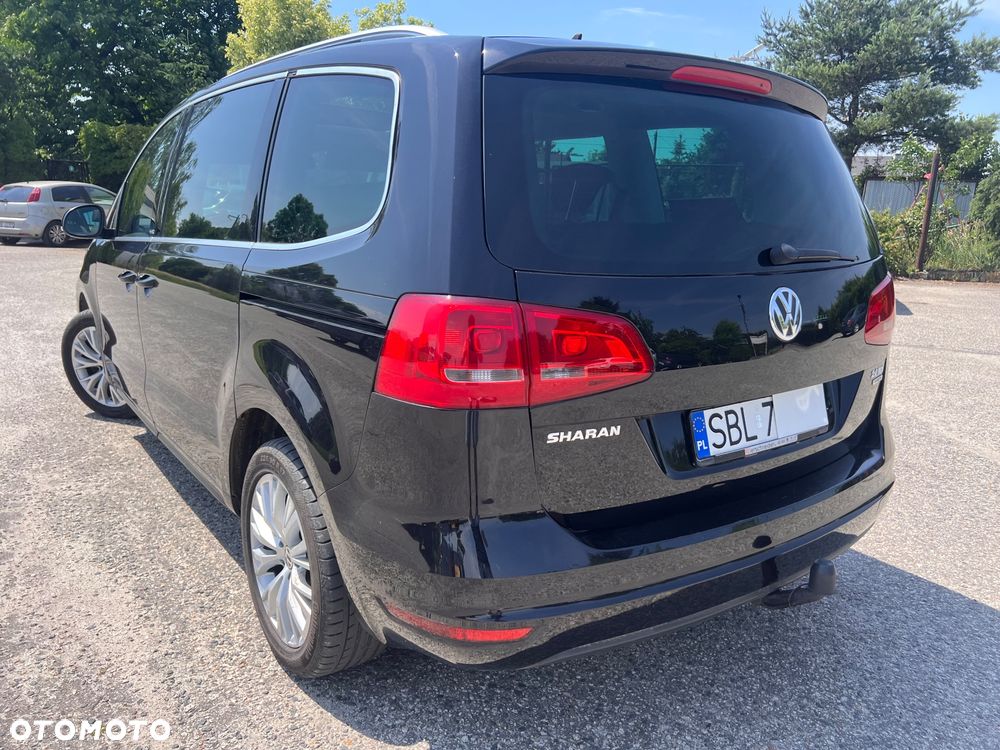 Volkswagen Sharan 2.0 TDI Highline - 32