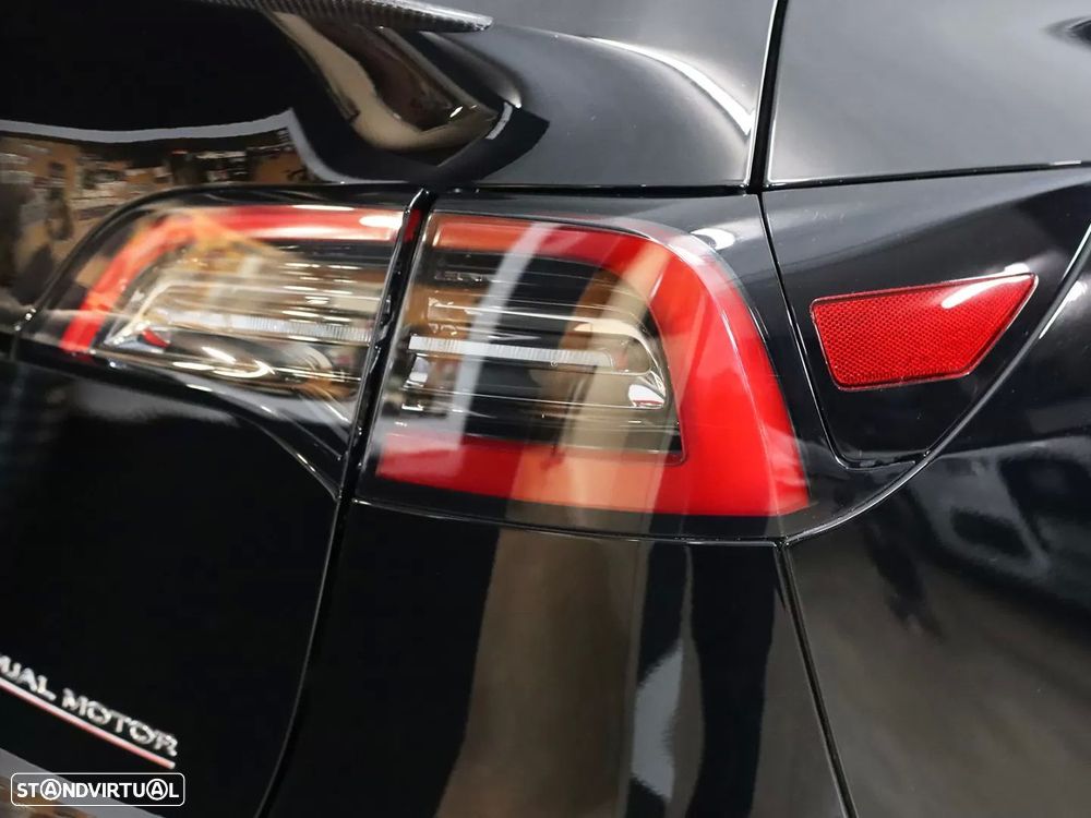 Tesla Model Y Performance Tração Integral - 8