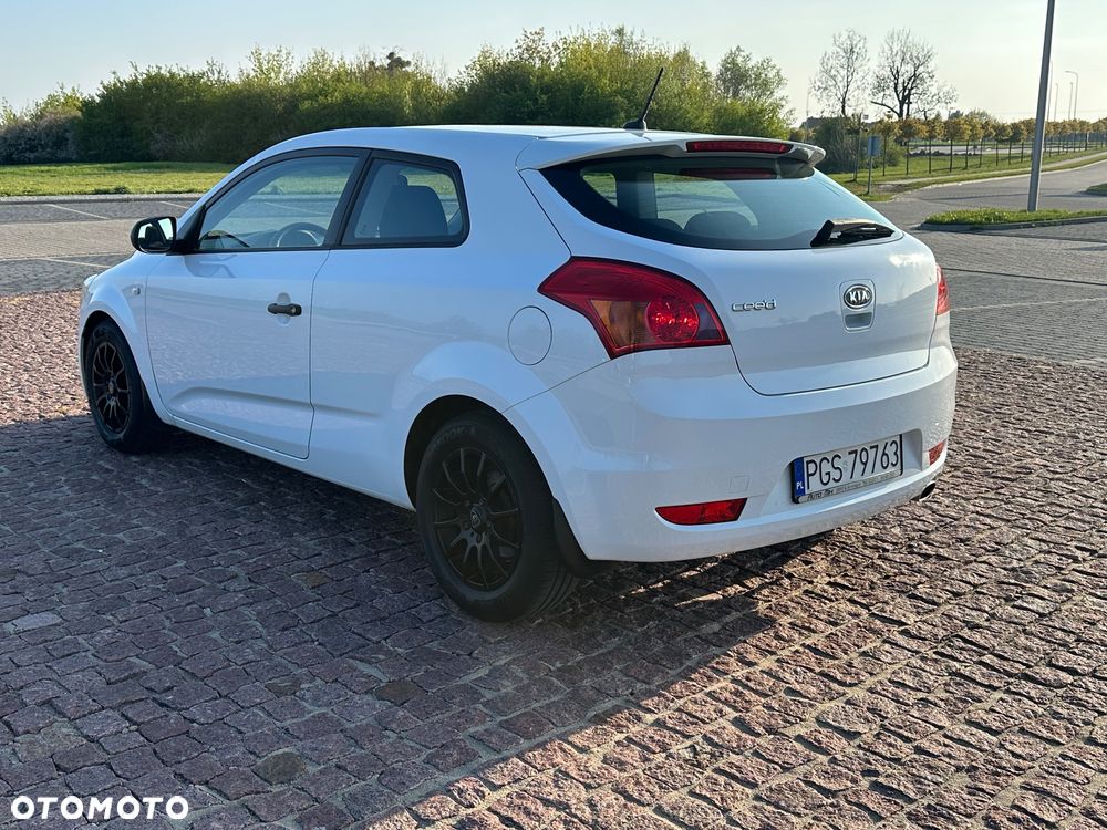 Kia ProCeed 1.4 M - 25