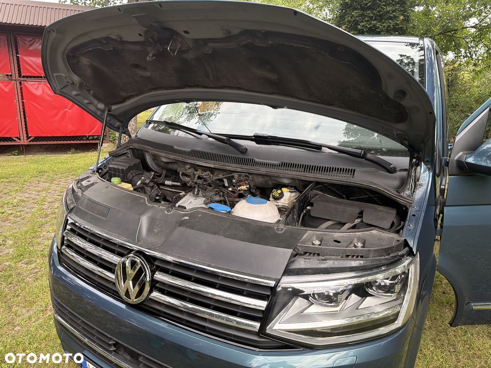 Volkswagen Caravelle - 13
