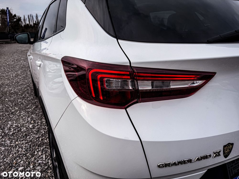 Opel Grandland X 1.2 Start/Stop Business Elegance - 8