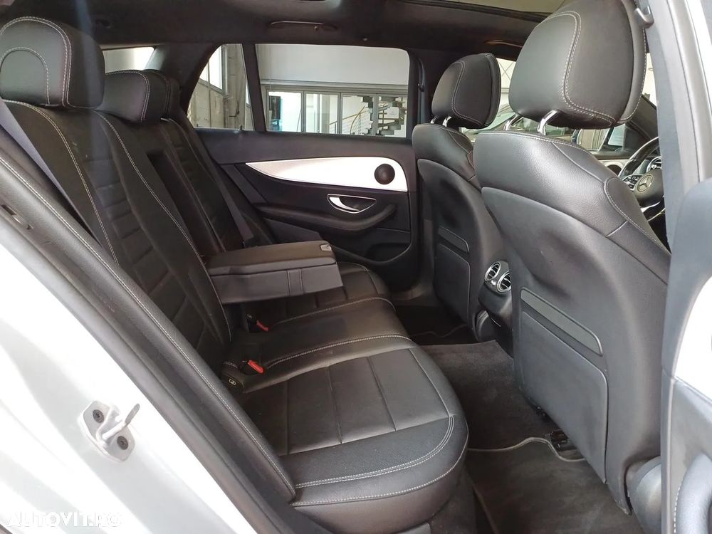 Mercedes-Benz E 220 d 4Matic T All-Terrain 9G-TRONIC Avantgarde - 26