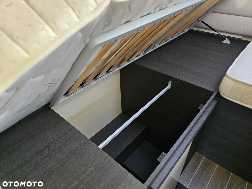 Ford Roller Team Kronos 284TL - 18