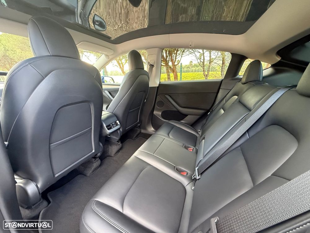 Tesla Model Y Long Range Tração Integral - 29