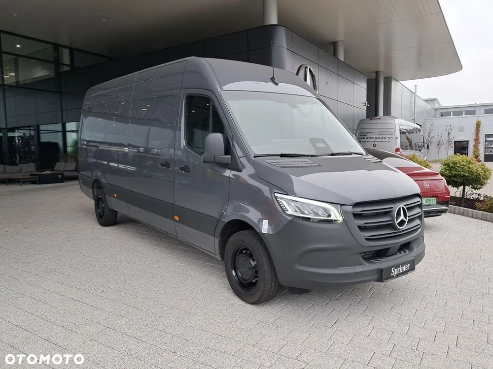 Mercedes-Benz Sprinter - 4