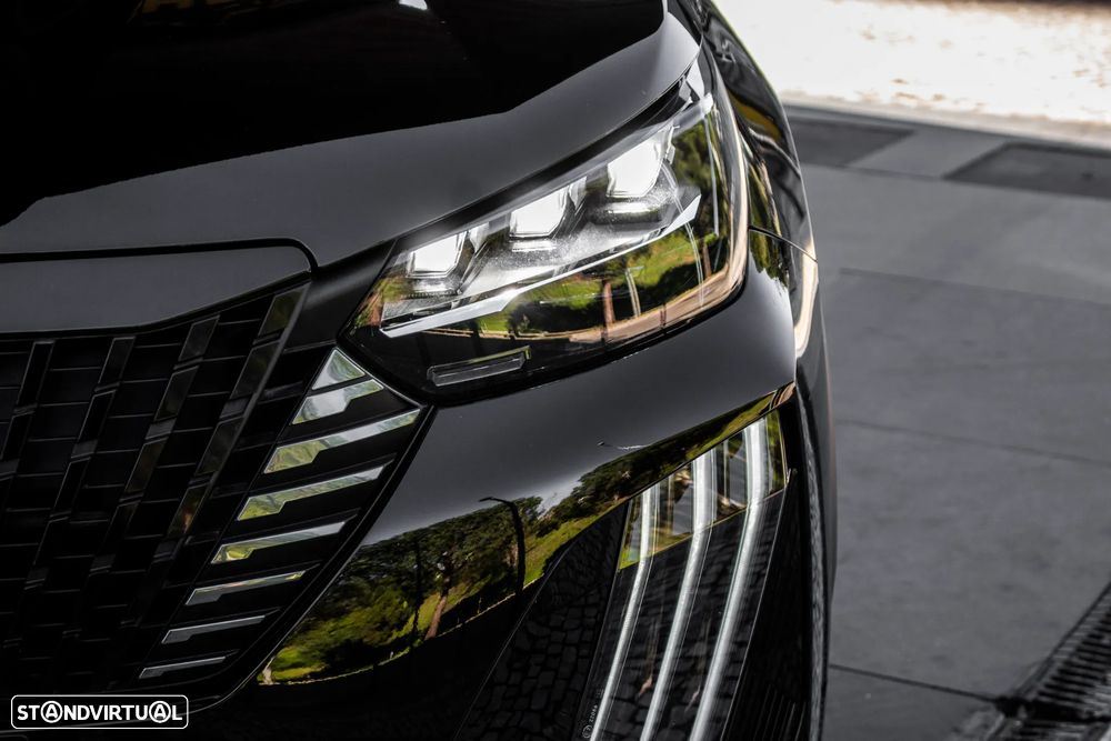 Peugeot e-2008 GT - 8