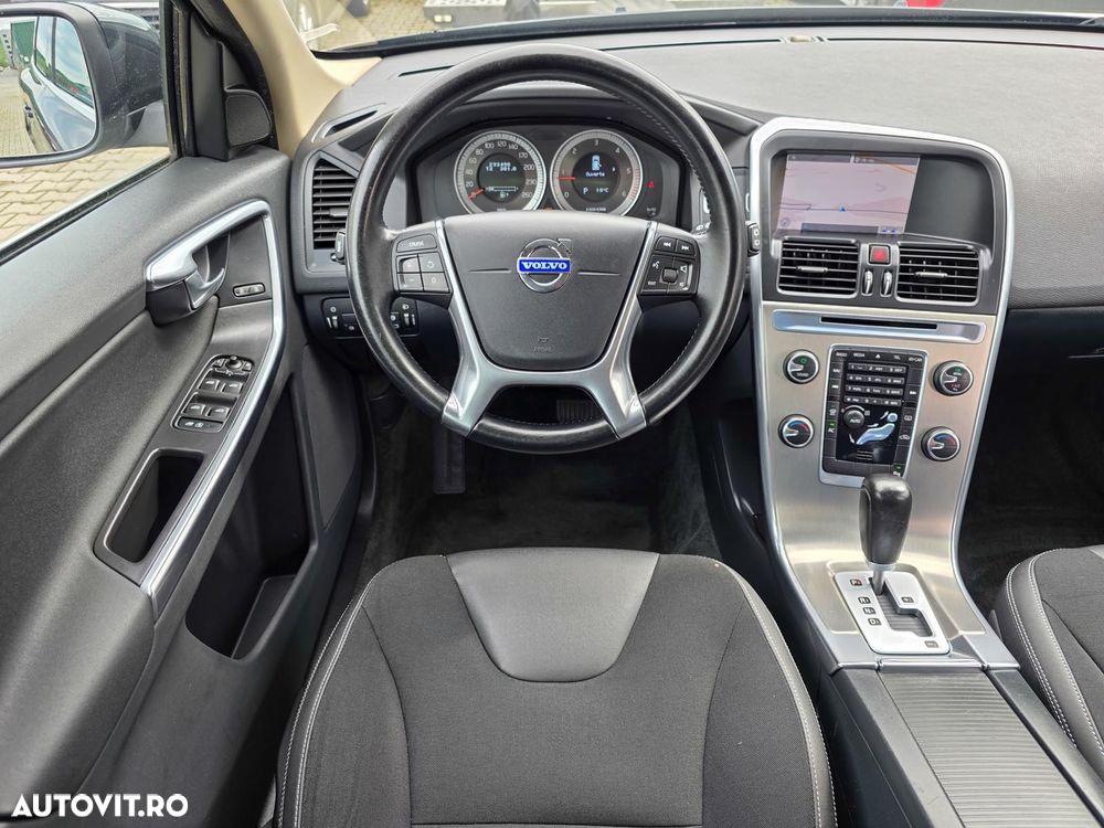 Volvo XC 60 D4 Geartronic Momentum - 13