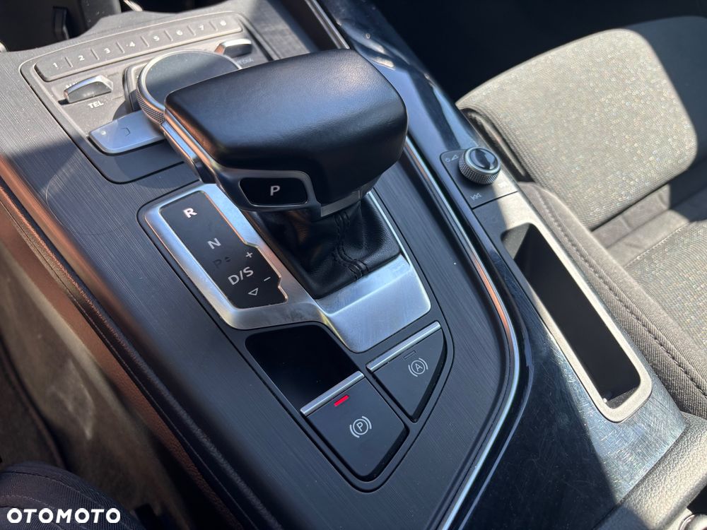 Audi A4 Avant 40 TFSI Sport S tronic - 28