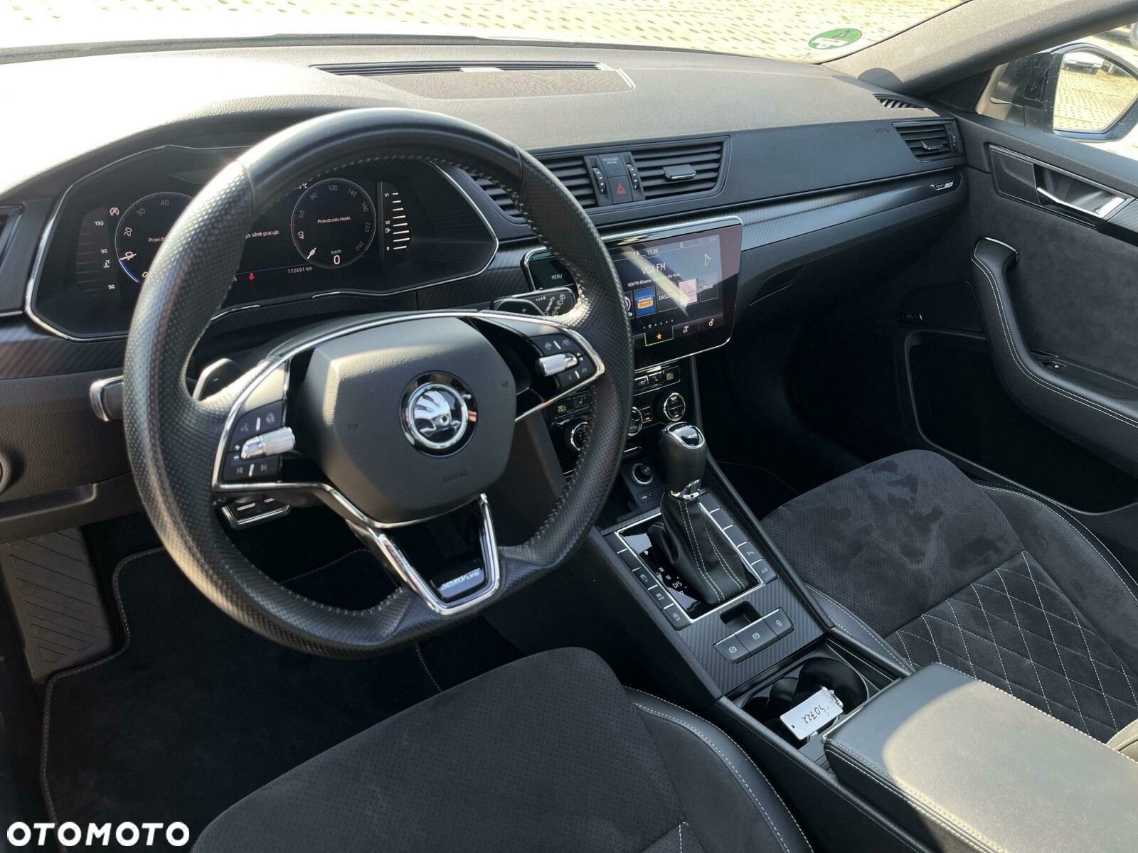 Skoda Superb 2.0 TDI SCR 4x4 Sportline DSG - 9