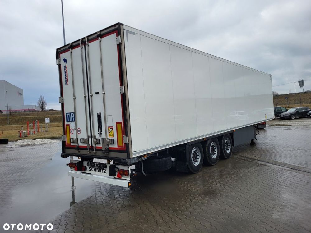 Schmitz Cargobull ThermoKing SLXi300; uchwyty promowe; paleciara; szyna STD - 4