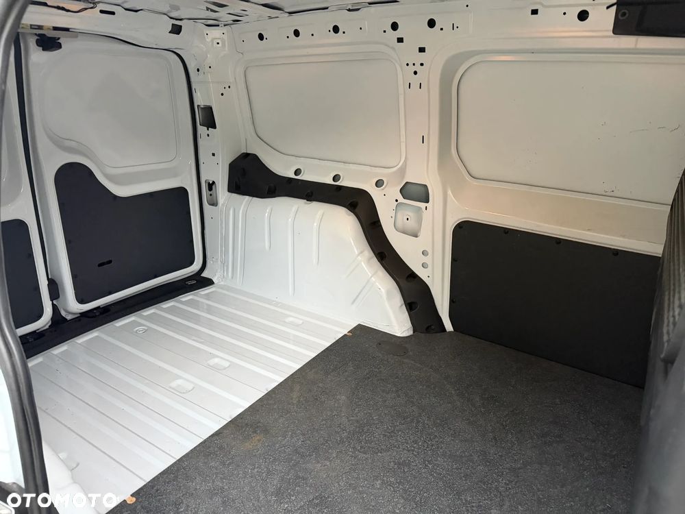 Ford Transit Connect / VW Caddy - 14