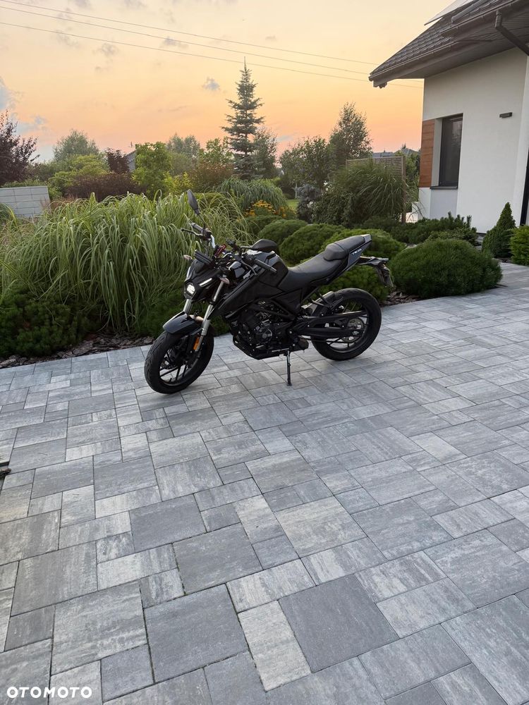 VOGE R125 - 10