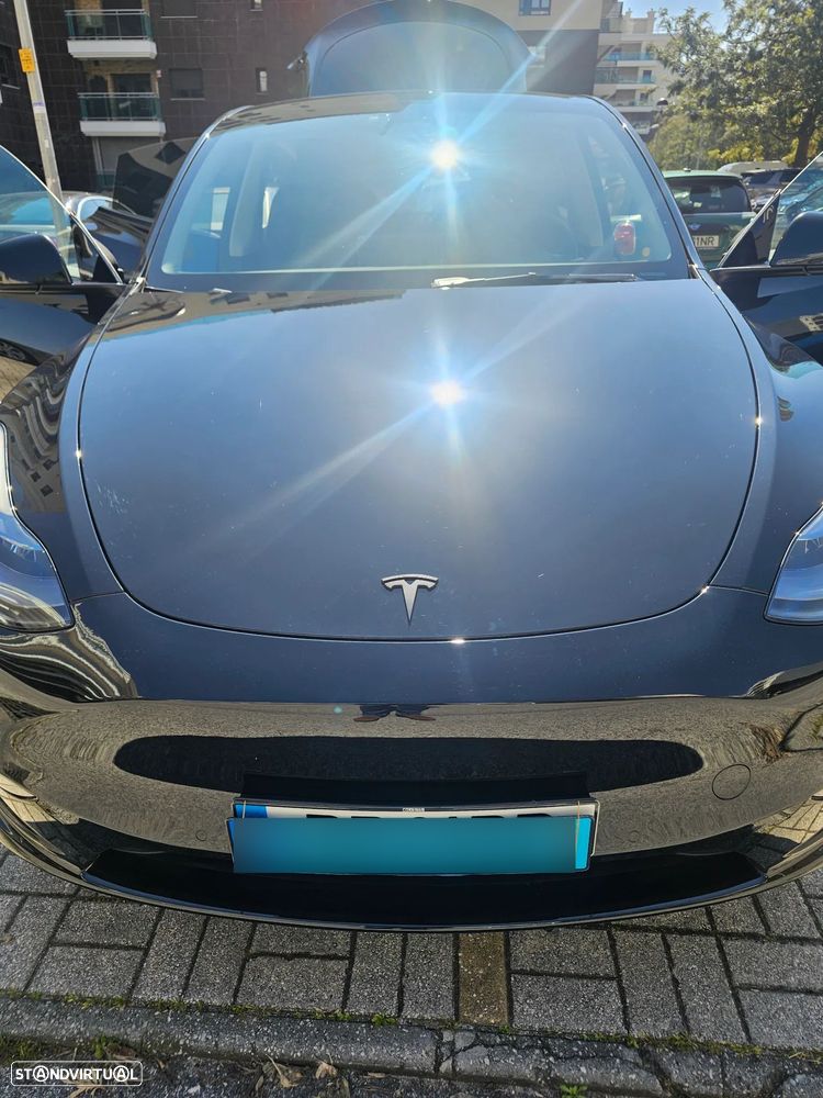 Tesla Model Y - 19