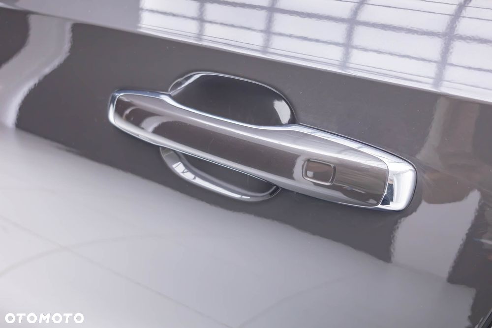 Volvo S90 T8 AWD Plug-In Hybrid Plus Bright - 11