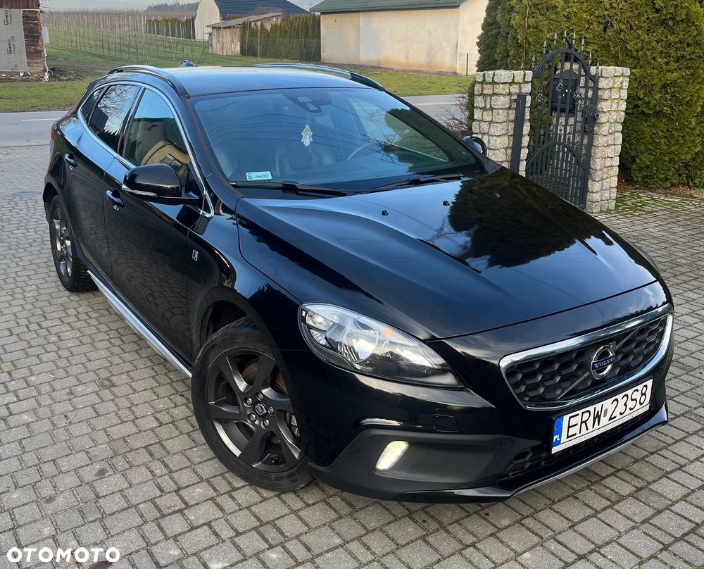 Volvo V40 D2 Ocean Race - 1