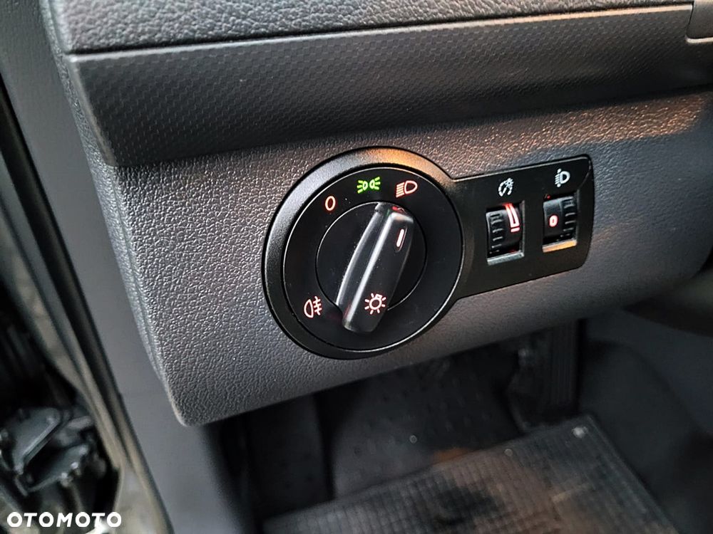 Volkswagen Caddy - 28