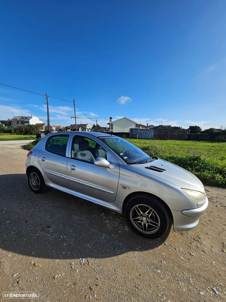 Peugeot 206 1.1 Color Line - 8