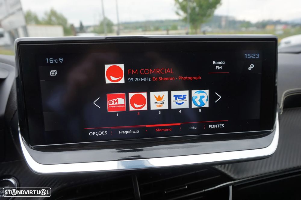 Peugeot 2008 1.5 BlueHDi GT Line EAT8 - 37