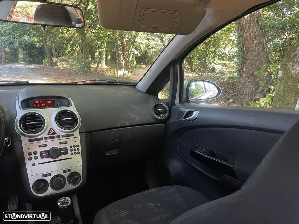 Opel Corsa 1.3 CDTi Enjoy EcoFLEX - 13