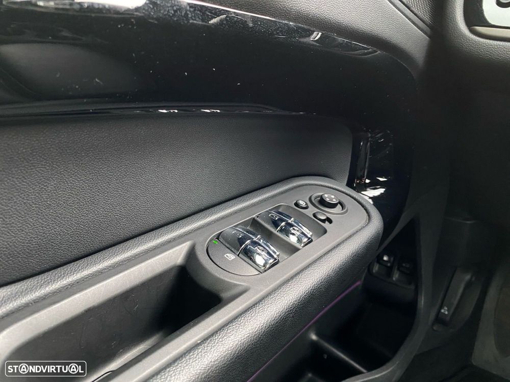 MINI Countryman Cooper SE Premium Classic Auto - 17