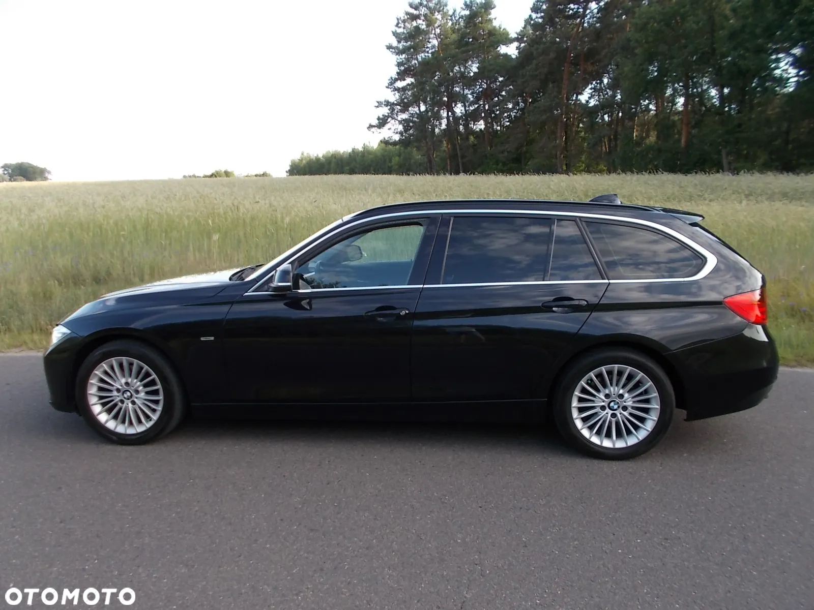 BMW Seria 3 320d Luxury Line - 2