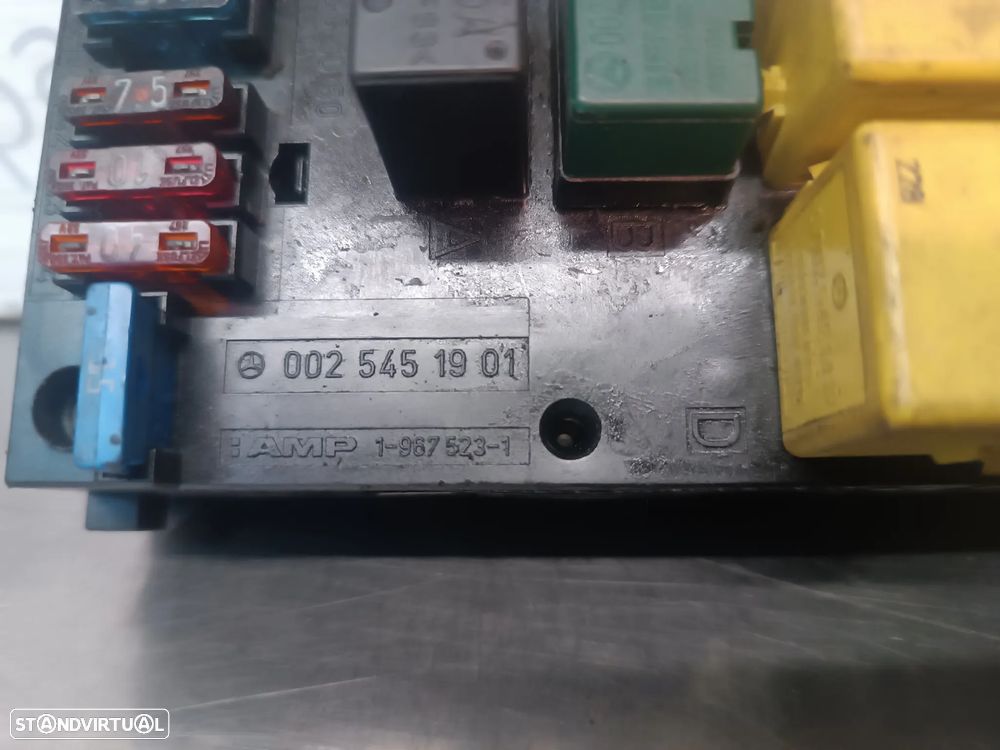 CAIXA DE FUSIVEIS / SAM MERCEDES CLASSE E / C W202 W210 REF: 0005401050 0025451901 - 3