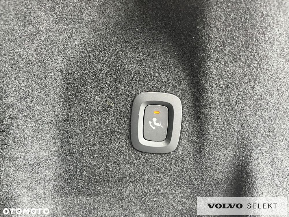 Volvo XC 60 - 41