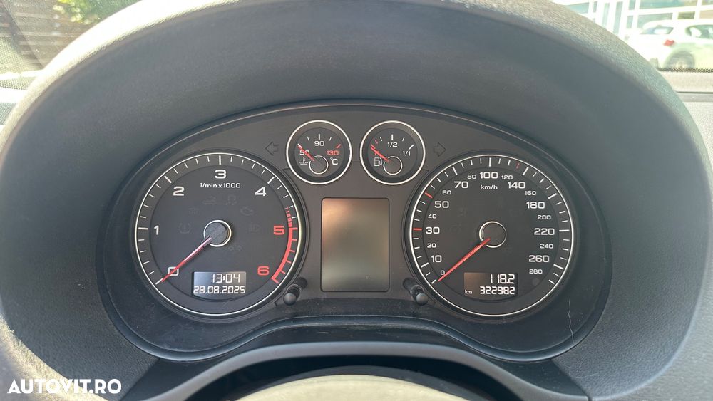Audi A3 Sportback 1.6 TDI Ambiente - 9