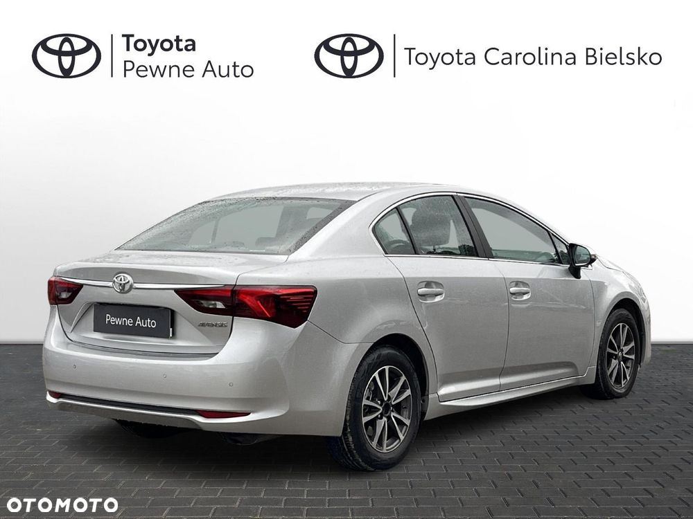 Toyota Avensis - 22