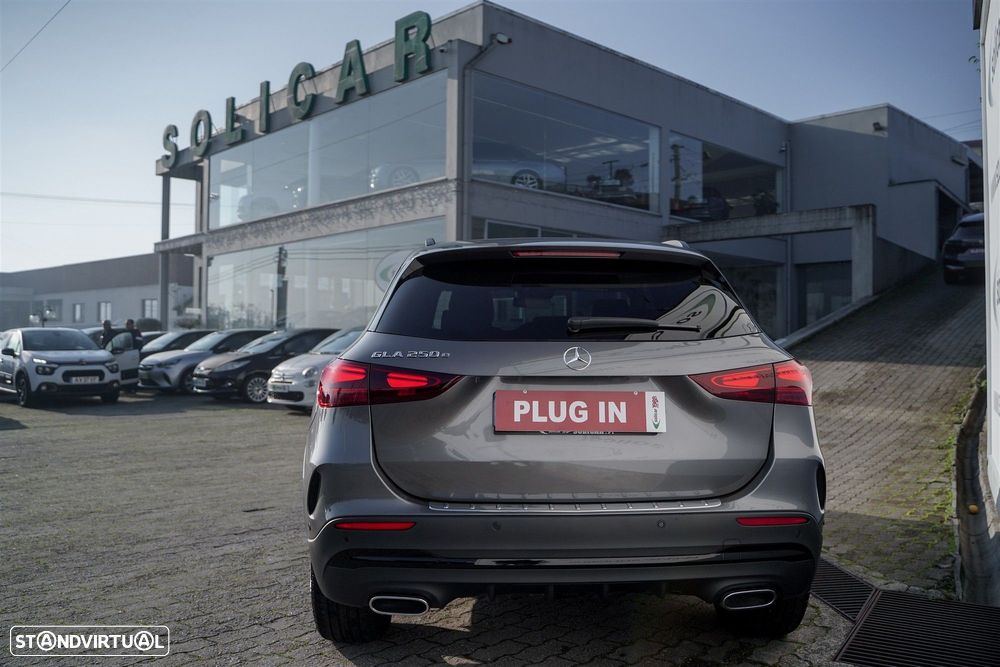 Mercedes-Benz GLA 250 e AMG Line - 3