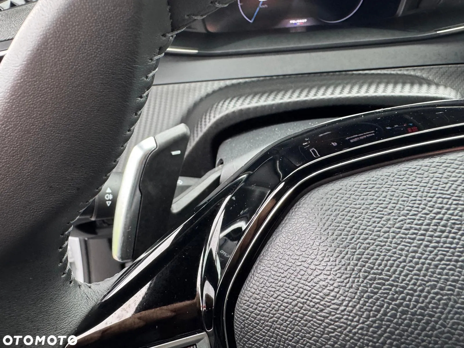 Peugeot 2008 1.2 PureTech Active S&S EAT8 - 13